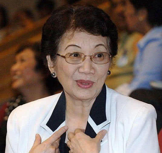 她是亚洲首位女总统,上任后回中国寻根,称自己是:中国的女儿!