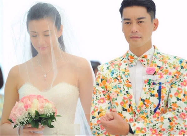 两人结婚四年,生下一个男孩,陈国坤也有意培养他学习武功.