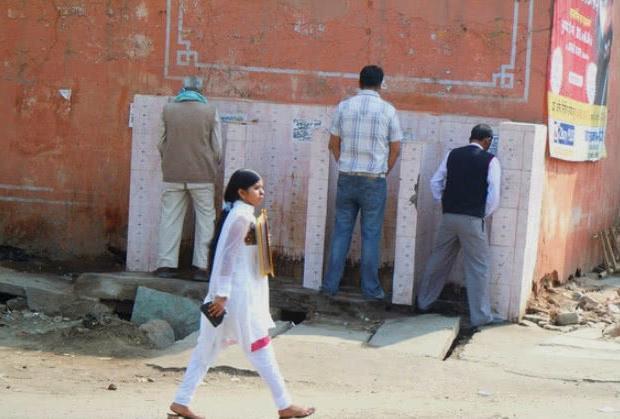 带你走进真实印度!他们是怎么上厕所?看完真是长知识了!