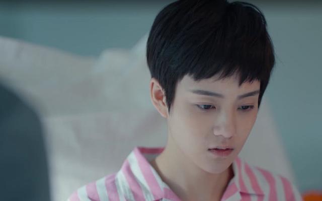 黄金瞳:秦萱冰变换身份重新追求庄睿,苗菲菲怒骂五字,庄睿害羞