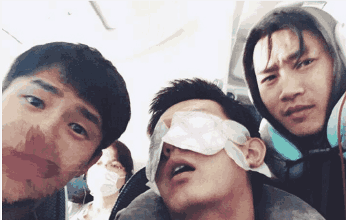 明星和大学室友的合照, 王俊凯、吴磊、易烊千