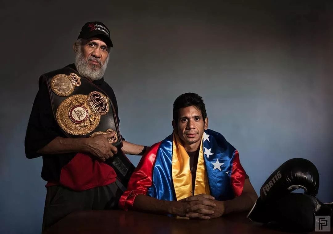 世界冠军,后来输给了希尔莫·肯蒂(小克,刘易斯甚至赫恩斯的师兄)