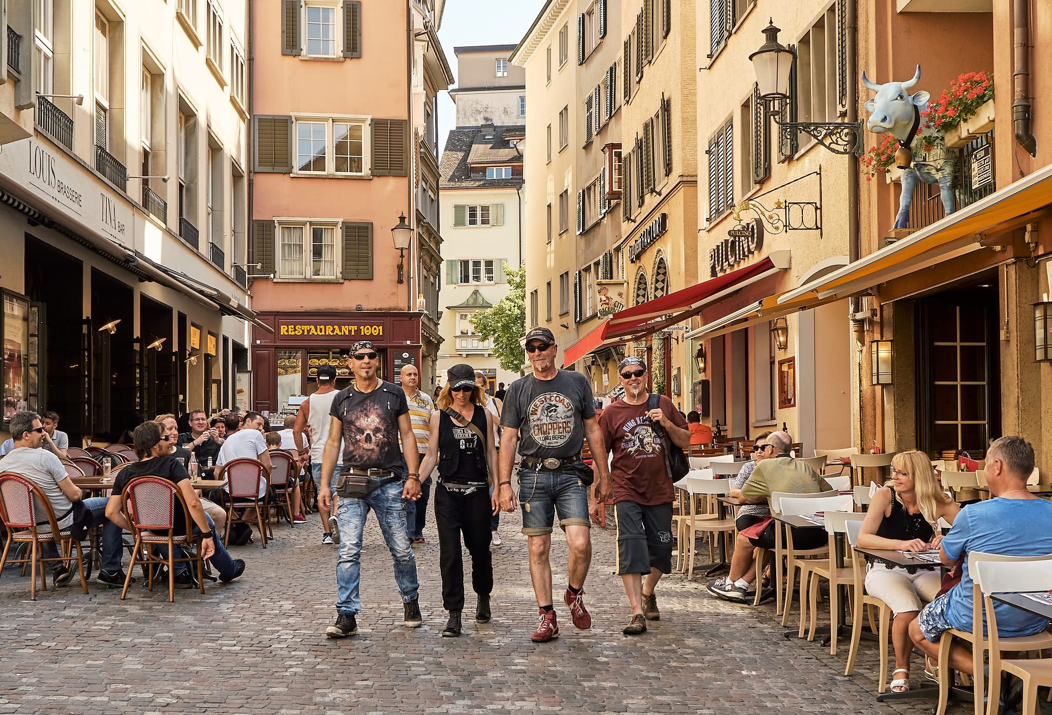 人口不足中国县城,却让全世界富豪主动来存钱|新城|苏黎世|富豪_新浪