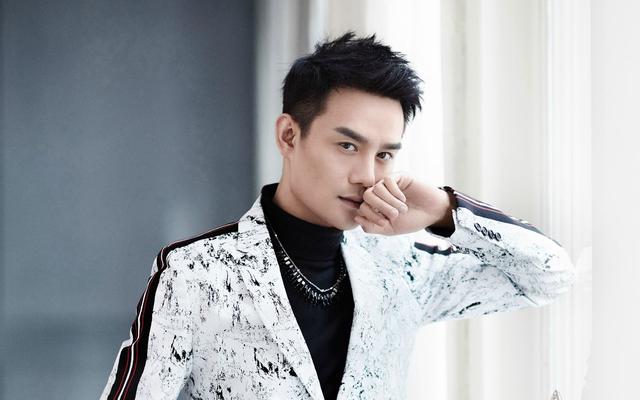 第四位王凯,一个低调的好演员,一直专注于拍戏,基本上不炒作和闹绯闻