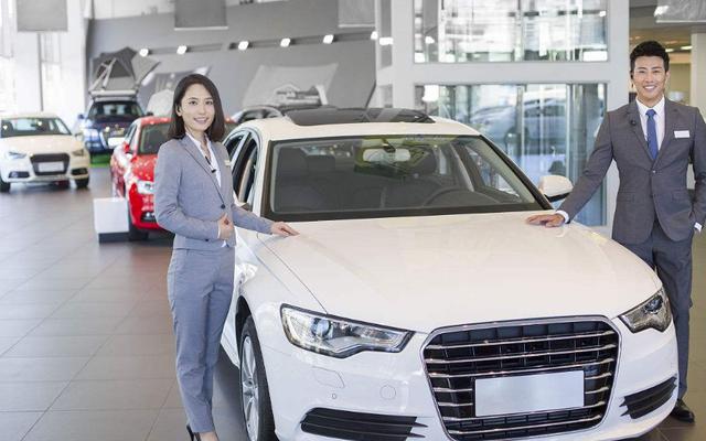 卖车的销售员工资高吗