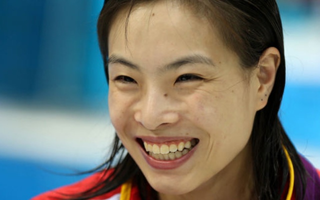 作为运动员成就很突出的吴敏霞对她自己而言难当大任;与比自己小一岁