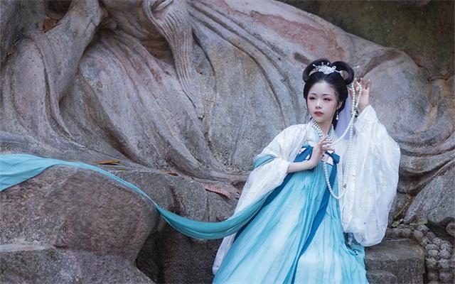 相爱时满腔热忱,闹翻时冷若冰霜的几个星座