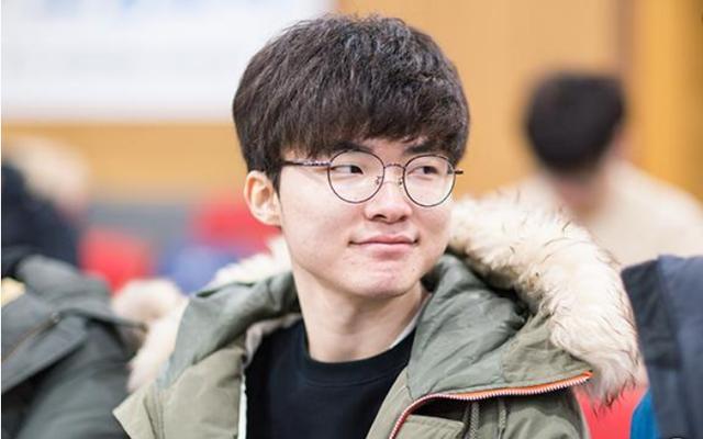 盘点lol选手fake多年表现!不愧是获得3次s系列冠军的大魔王