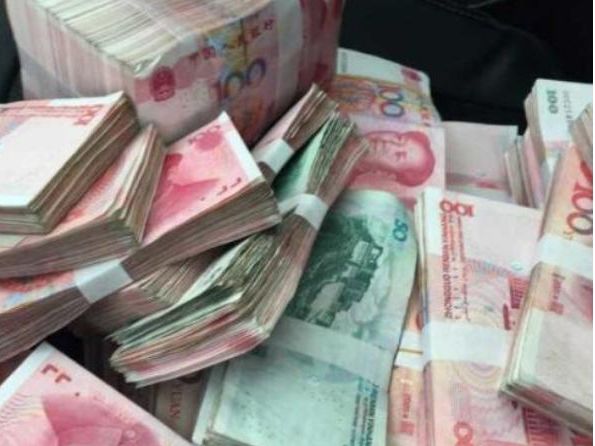 大爷捡到二十万现金,失主过来却说少了5万,结局让人感动