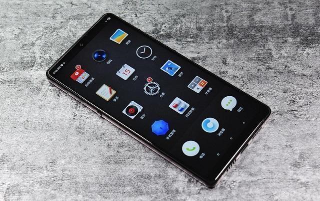 1tb储存容量的坚果r1降至6999元,上市不满五个月!