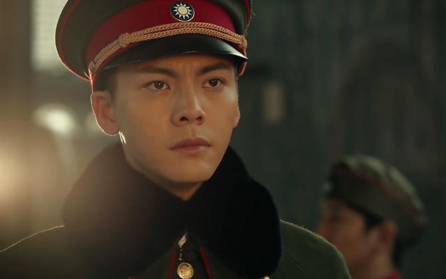 男星军装照杨洋英姿飒爽千玺英气十足看到朱一龙感觉恋爱了