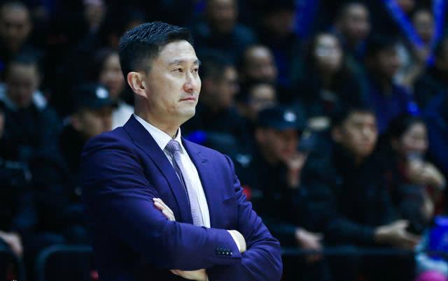 广东输球粤蜜急了:教练用人太固执,这3名球员该让位了