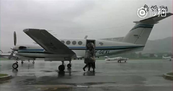 尹正演唱哥哥张国荣经典曲目《风继续吹》 深