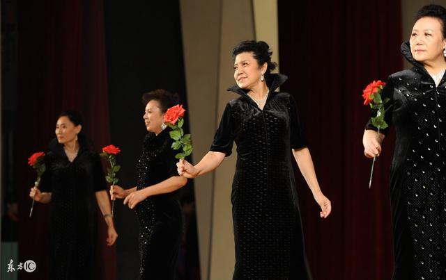 虽然抗癌成功了,但是生活对樊丽君的磨练仍然没有结束,就在2012年她