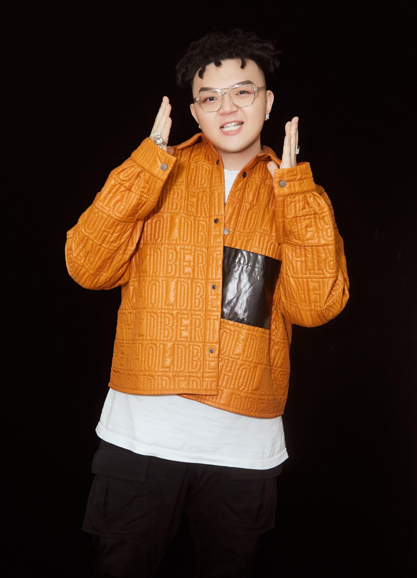 全新单曲《通过验证》首次亮相 艾福杰尼燃爆舞台