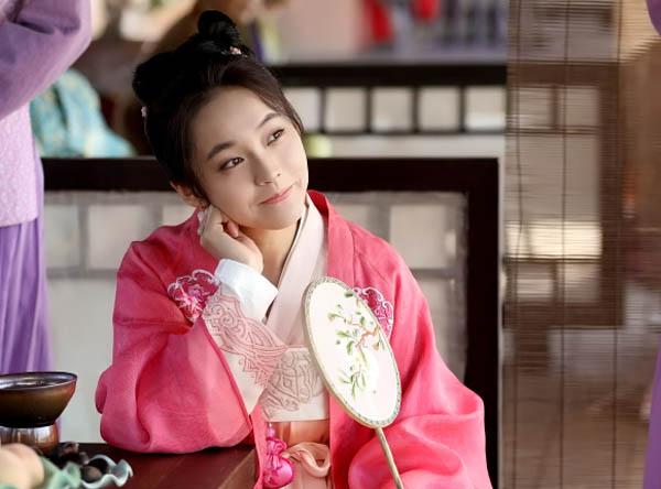 她是知否里可爱的如兰,戏外却是温太医的亲外甥女