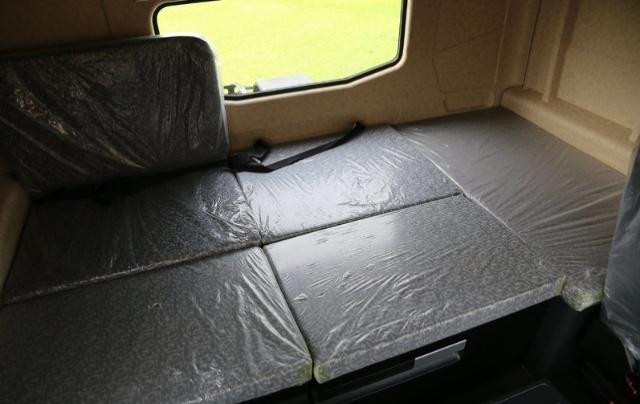 其实这点最重要|重卡|卧铺|卡车_新浪新闻