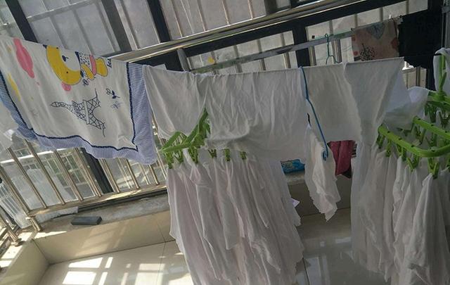 婆婆伺候月子,总在半夜晾尿布,儿媳起疑,躲阳台偷看一回,蒙了