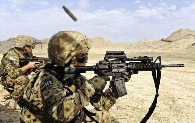 美军步兵班装备奢侈但为何坚决不要狙击步枪