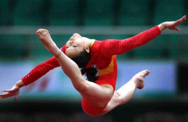 为何女神程菲发福180斤?刘璇透露了她退役后的辛酸