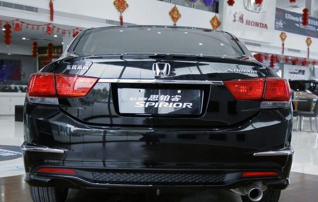 本田思铂睿动感又精致,注入运动风尚,整体都透着美