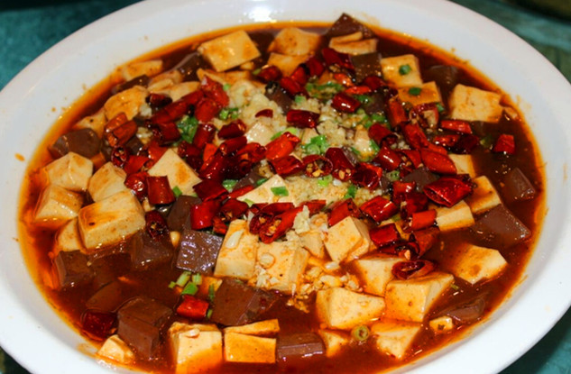 美食来临:鸳鸯豆腐能清理血液垃圾,给肠胃大扫除,好吃又便宜!