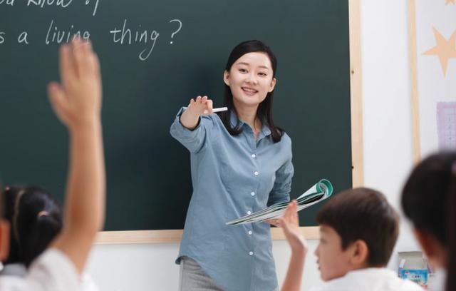 为什么很多评上高级职称的老师不再愿意教课真相会让你哭