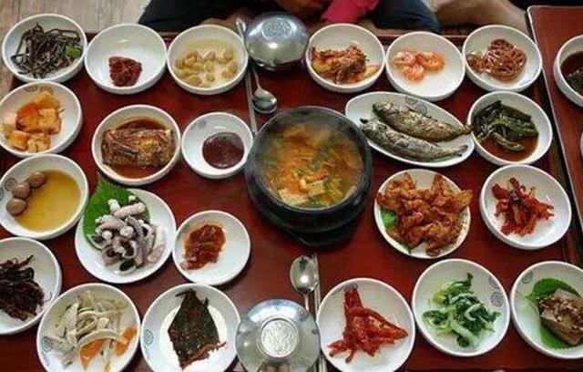 中国姑娘嫁到韩国,第一次吃年夜饭就想娘家了,这就是差距啊!