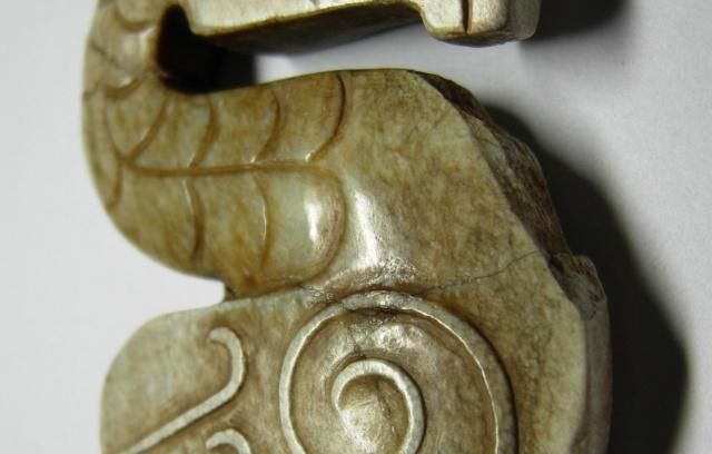 古玉学步(154):孤芳自赏皆"高古" 馆藏一现立两判