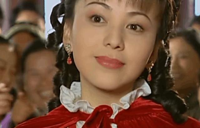 琼瑶笔下他最是痴情:为了初恋娶9房,4个女儿都必须要有她的影子