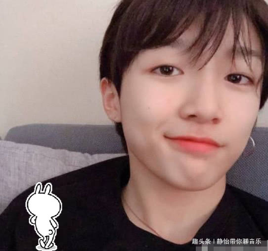 15岁"女装大佬"艾比,罕见男装流出,小姐姐看完竟心动了?