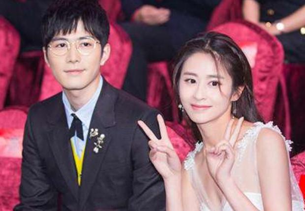 颖儿探班陈学冬,万年剪刀颖再次上线