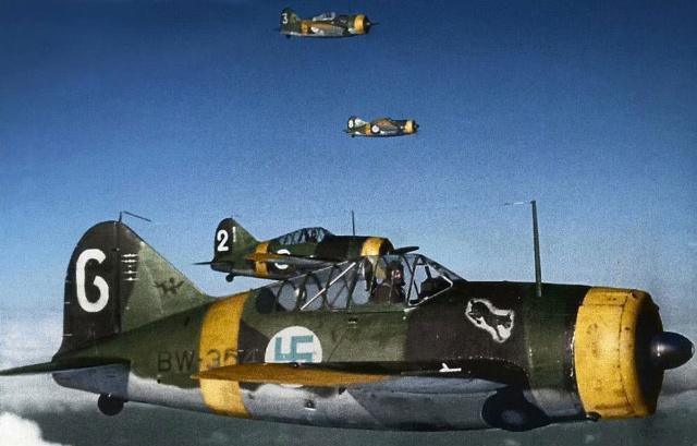 图说:布鲁斯特f2a"水牛"二战中表现最矛盾的一种战机