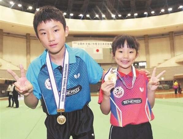 张本智和的母亲改名张本凌,这是在为改国籍做准备吗?