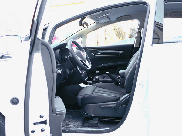 美得不像MPV 15万内能满足一家出游的四款车