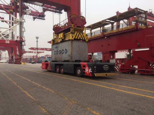 解放 奔驰 沃尔沃 智能卡车大PK你选谁?