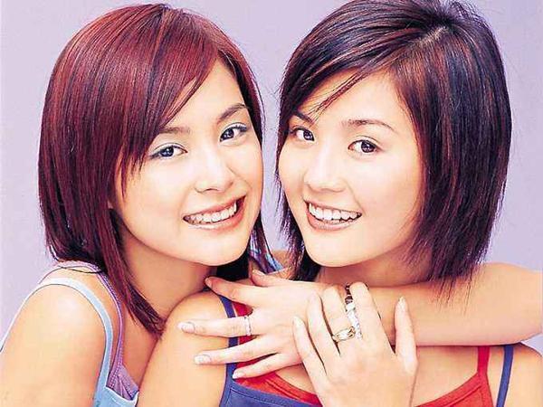 蔡卓妍晒和阿娇往日旧照,当年风靡一时的twins组合你还记得吗?