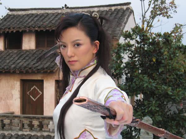 非著名娱评人吴清功指出:2009年以后,彭丹就没有电视剧播出了.