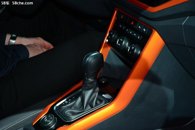 一汽-大众T-Roc正式亮相 配1.4T发动机