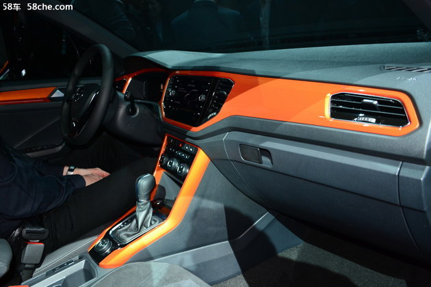 一汽-大众T-Roc正式亮相 配1.4T发动机