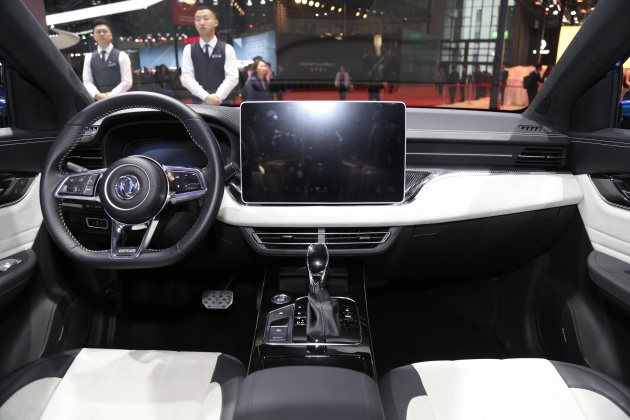 东风风光e3是东风小康旗下金康汽车瑞驰ev车型的姊妹车,定位为一款纯