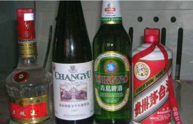 喝一斤白酒相当于多少瓶啤酒看完就明白了以后可不敢喝这么多