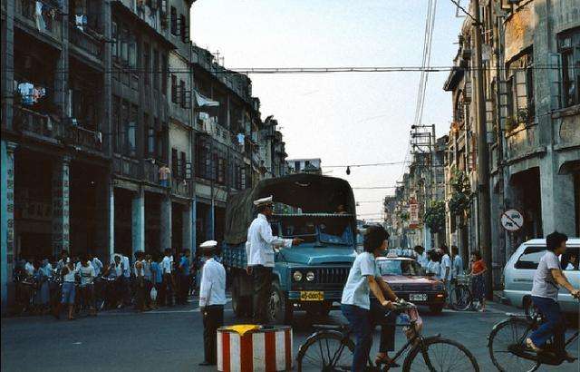 想不到80年代的广州是这样子|历史|战神|老照片_新浪新闻