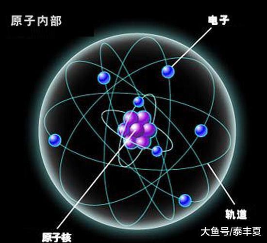 49岁嫩成30岁,和小22岁老婆因戏生情,两人同框看着像同龄