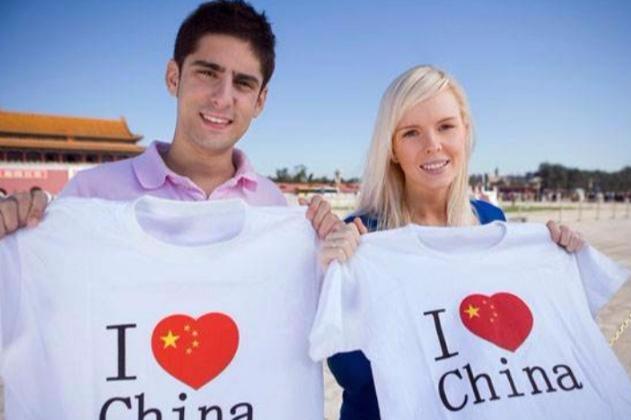 来中国旅游的外国人越来越少,定居美国的姐夫说出了真实原因