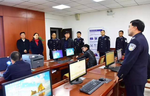 河南省公安厅党委委员,副厅长黎萍 深入邓州调研指导公安工作