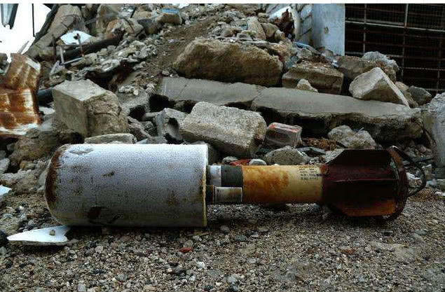 美军最后的挣扎,再次向叙利亚进行空袭,投下大量的白磷弹