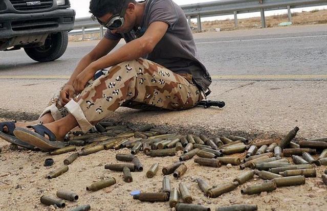 但是雇佣兵也并不容易,每一个雇佣兵在进去的时候