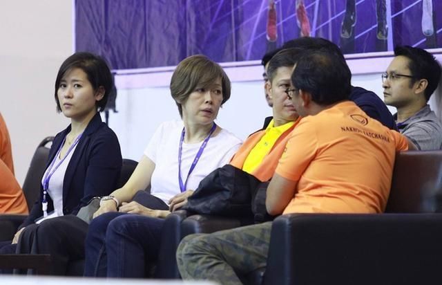 瓦基弗银行官宣新外援;魏秋月来送"福";赵蕊蕊和闺蜜采购年