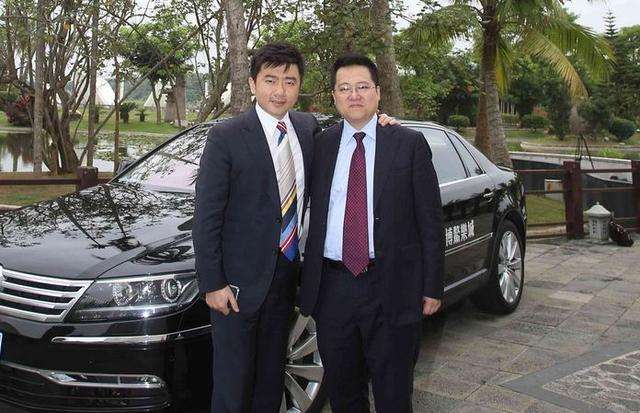 却因一张与女星合照锒铛入狱, 如今让人惋惜|央视|芮成钢|女星_新浪网